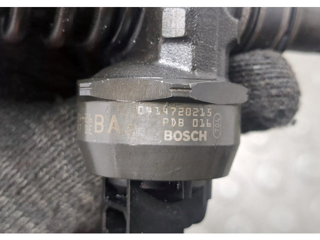 Форсунка топливная Skoda Octavia (A5) 2004-2013 038130073AG