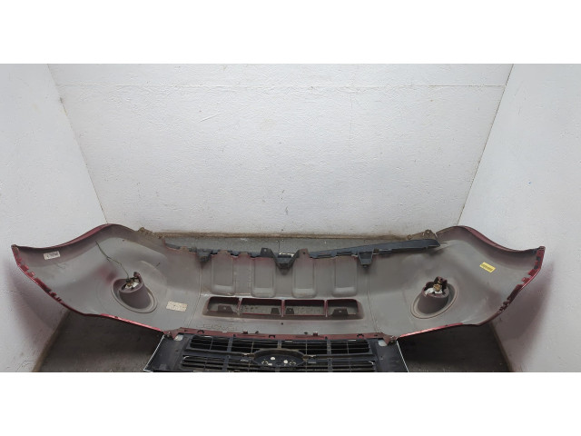 Решетка радиатора  Ford Escape 2007-2012          