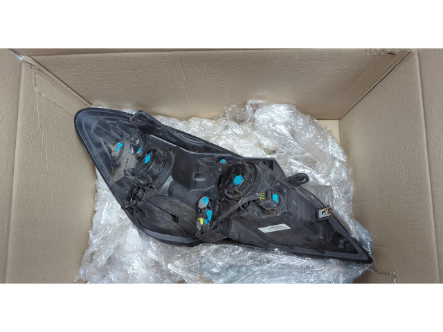 Фара передняя  KIA Ceed 2007-2012 левая 