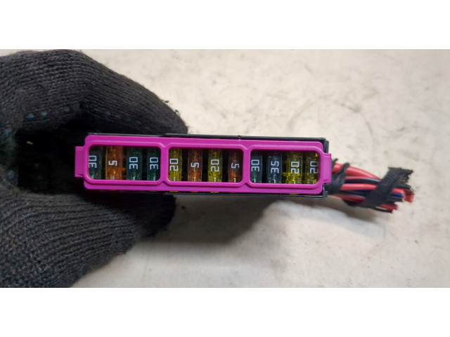 Блок предохранителей Audi A6 (C6) Allroad 2006-2011 8K0941824