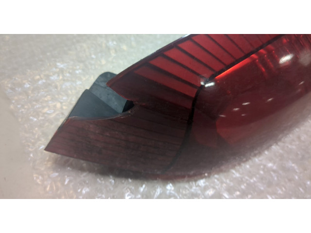 Задний фонарь Nissan X-Trail (T30) 2001-2006