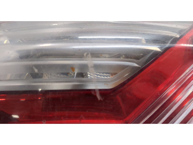 Задний фонарь          