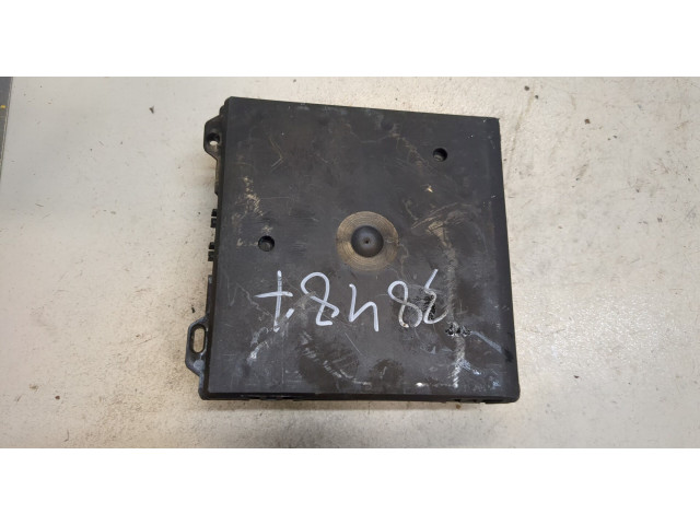 Блок предохранителей  Volkswagen Polo 2001-2005      6Q1937049B   