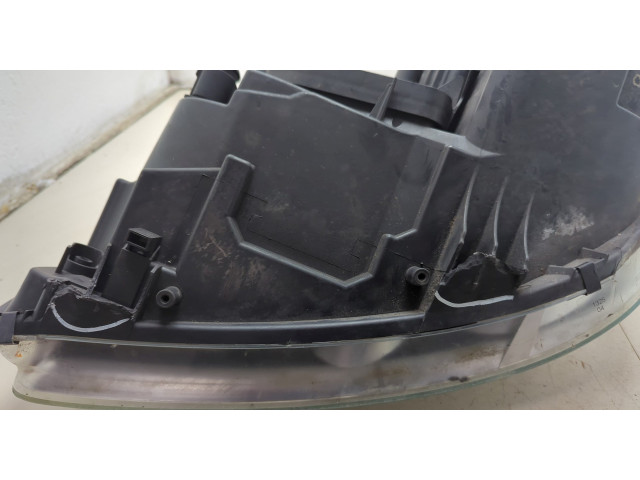 Фара передняя  Volkswagen Caddy 2004-2015 правая 