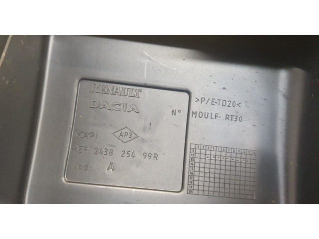 Крышка блока предохранителей  Dacia Sandero 2013-2020      243825499R   