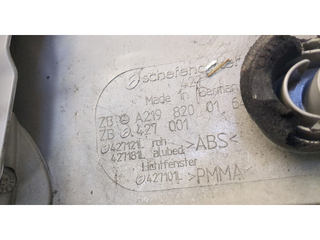 Задний фонарь          