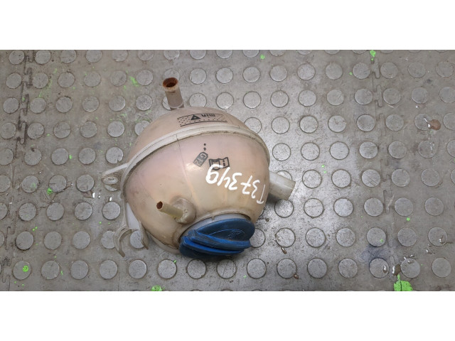 Бачок расширительный  Volkswagen Passat 7 2010-2015 Европа 1K012140A   7   2.0