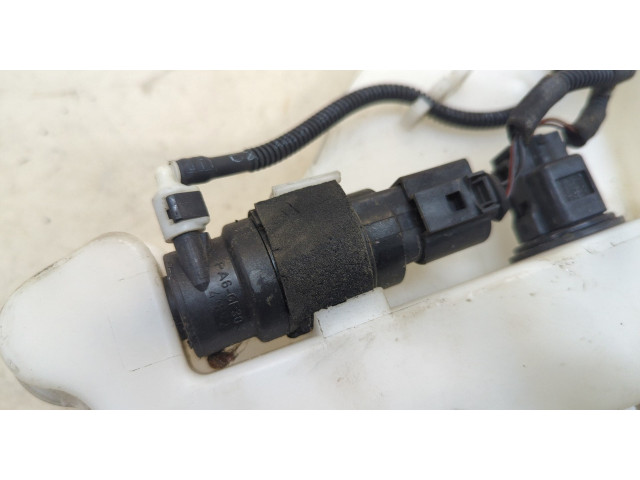 Бачок омывателя  Audi A6 (C7) 2011-2018    