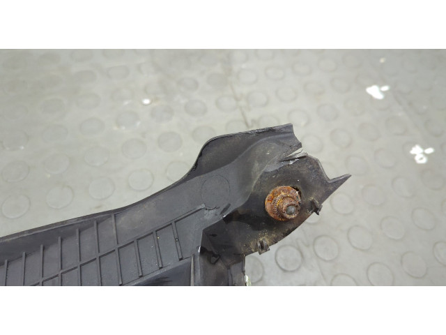 Решетка радиатора Volkswagen Passat 5 2000-2005