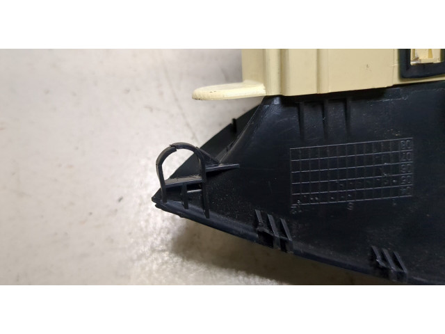 Панель приборов  Citroen C4 2004-2010            