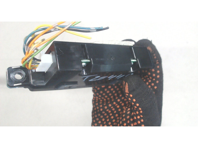 Дисплей бортового компьютера Nissan Qashqai 2006-2013 68260JD02A