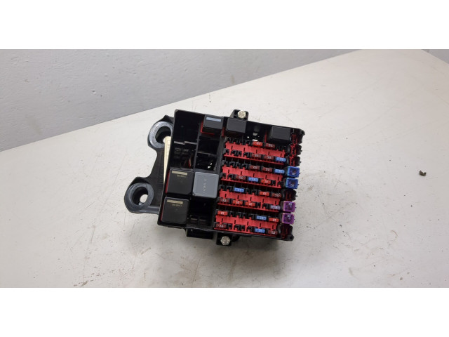 Блок предохранителей  Ford B-Max      AV1T14A005DGC   