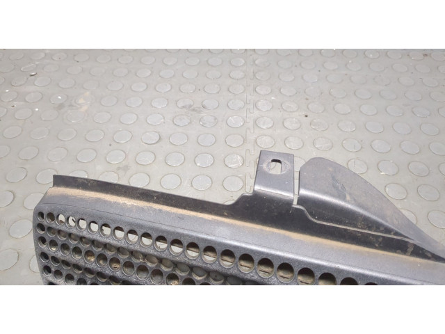 Решетка радиатора  Mercedes SLK R170 1996-2004          