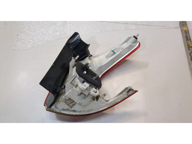 Задний фонарь          