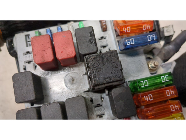 Блок реле  Lancia Thesis         2.4