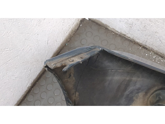 Бампер Mitsubishi Pajero / Montero 2000-2006 передний