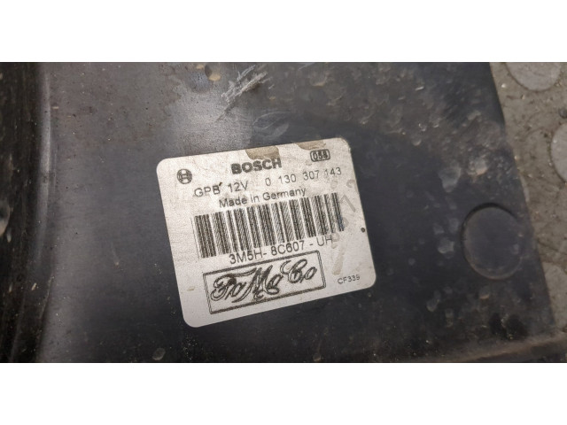 Вентилятор радиатора  Volvo V50 2004-2012           