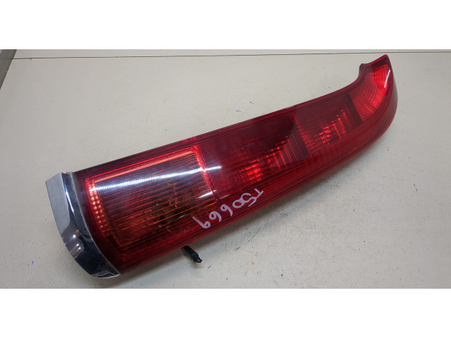 Задний фонарь          