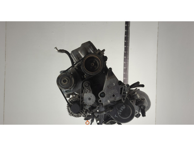 Форсунка топливная Volkswagen Golf 5 2003-2009 038130073BR