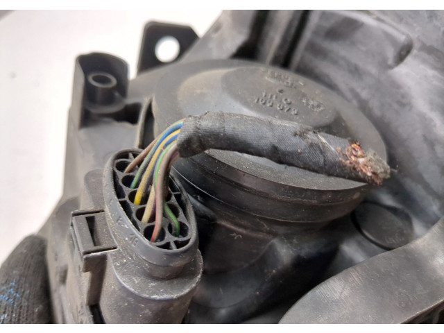 Фара передняя  Volkswagen Golf 6 2009-2012 правая 