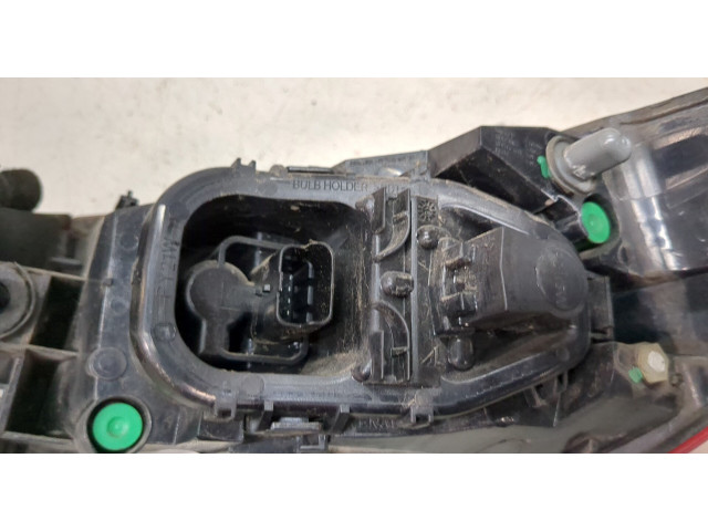 Задний фонарь          