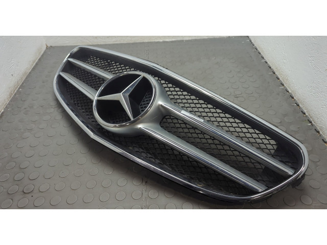 Решетка радиатора  Mercedes E W212 2009-2016          A2128850822, A2128850622, A2128852574