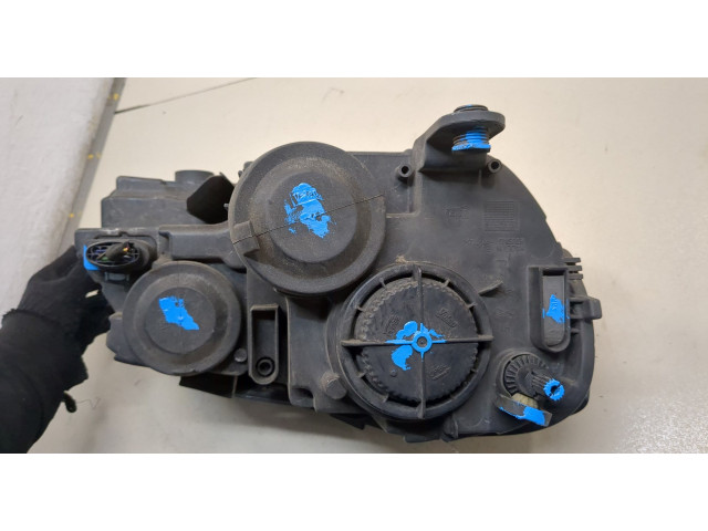 Фара передняя Volkswagen Passat 7 2010-2015 Европа левая