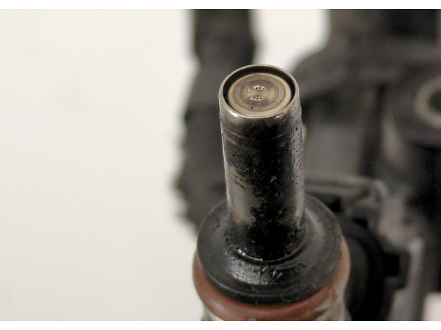 Форсунка топливная  Volkswagen Golf 7 2012-2020    06L906036L, 06K133317G     