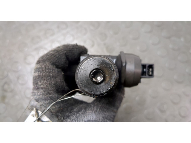 Форсунка топливная Ford Galaxy 2000-2006 1253765, 3M219A543AA