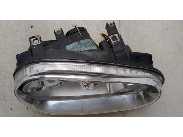 Фара передняя  Volkswagen Golf 4 1997-2005 правая 