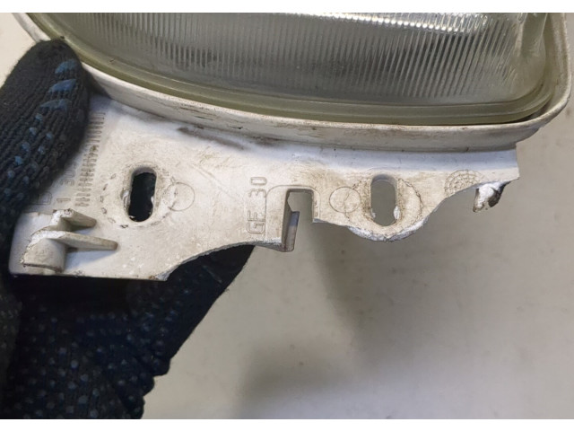 Фара передняя  Ford Fiesta 1995-2000 левая 