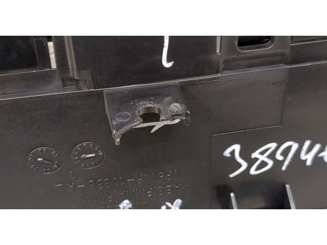 Панель приборов Volkswagen Golf 5 2003-2009