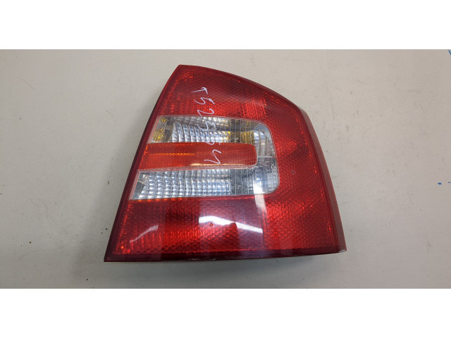 Задний фонарь 1Z5945112A