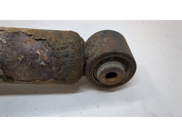 Стойка амортизатора Volkswagen Touareg 2002-2007 7L6513029E, 7L6511115K, 7L0512301C