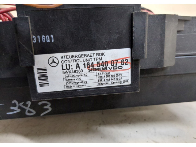 Блок предохранителей  Mercedes GL X164 2006-2012      A1645400762, 5WK48380   