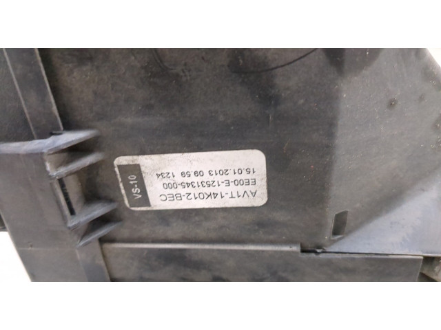 Блок предохранителей Ford B-Max AE8T14A003AA