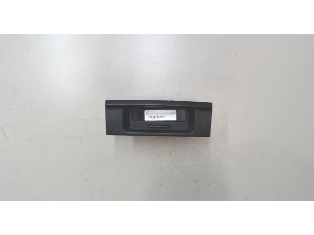 Дисплей бортового компьютера  Renault Trafic 2001-2014 p8200028364a        