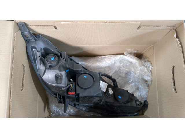 Фара передняя  Peugeot 407 2004-2011 левая 