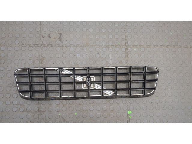 Решетка радиатора  Volvo XC90 2002-2006          