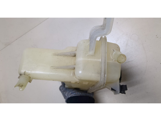 Бачок расширительный  Toyota RAV 4 2013-2015    