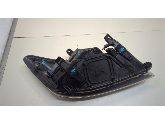 Фара передняя  Ford Focus 2 2008-2011 левая 