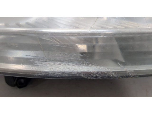 Фара передняя Volkswagen Jetta 5 2004-2010 правая