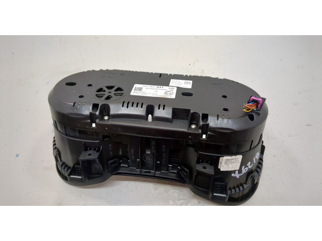 Панель приборов Skoda Octavia (A7) 2013-2023 5E0920931