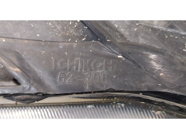 Фара передняя Toyota Urban Cruiser правая