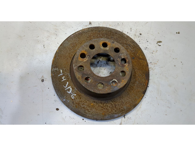 Диск тормозной Skoda SuperB 2008-2015 задний