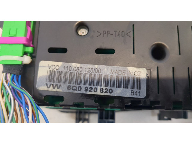 Панель приборов Volkswagen Polo 2001-2005 6Q0920820