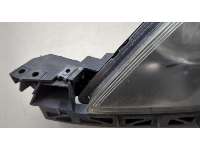 Фара передняя Mazda 3 (BK) 2003-2009 левая