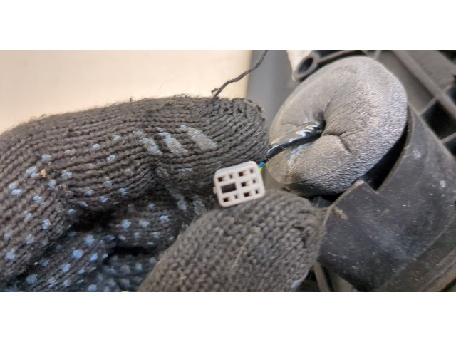 Зеркало боковое Mitsubishi Colt 2004-2008 правое