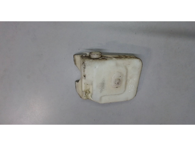 Бачок омывателя  Mazda Demio 1997-2003 DC20-67-4T0A    1.3