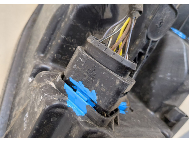 Фара передняя Volkswagen Caddy 2004-2015 левая